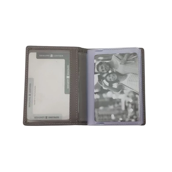 Giorgio Carelli mini kártyatartó szürke – 12 PVC betét nyitott nézet;Giorgio Carelli mini kártyatartó szürke – RFID réteg és 2 fényképtartó;Giorgio Carelli mini kártyatartó szürke – 1 cm lapos méret oldalról